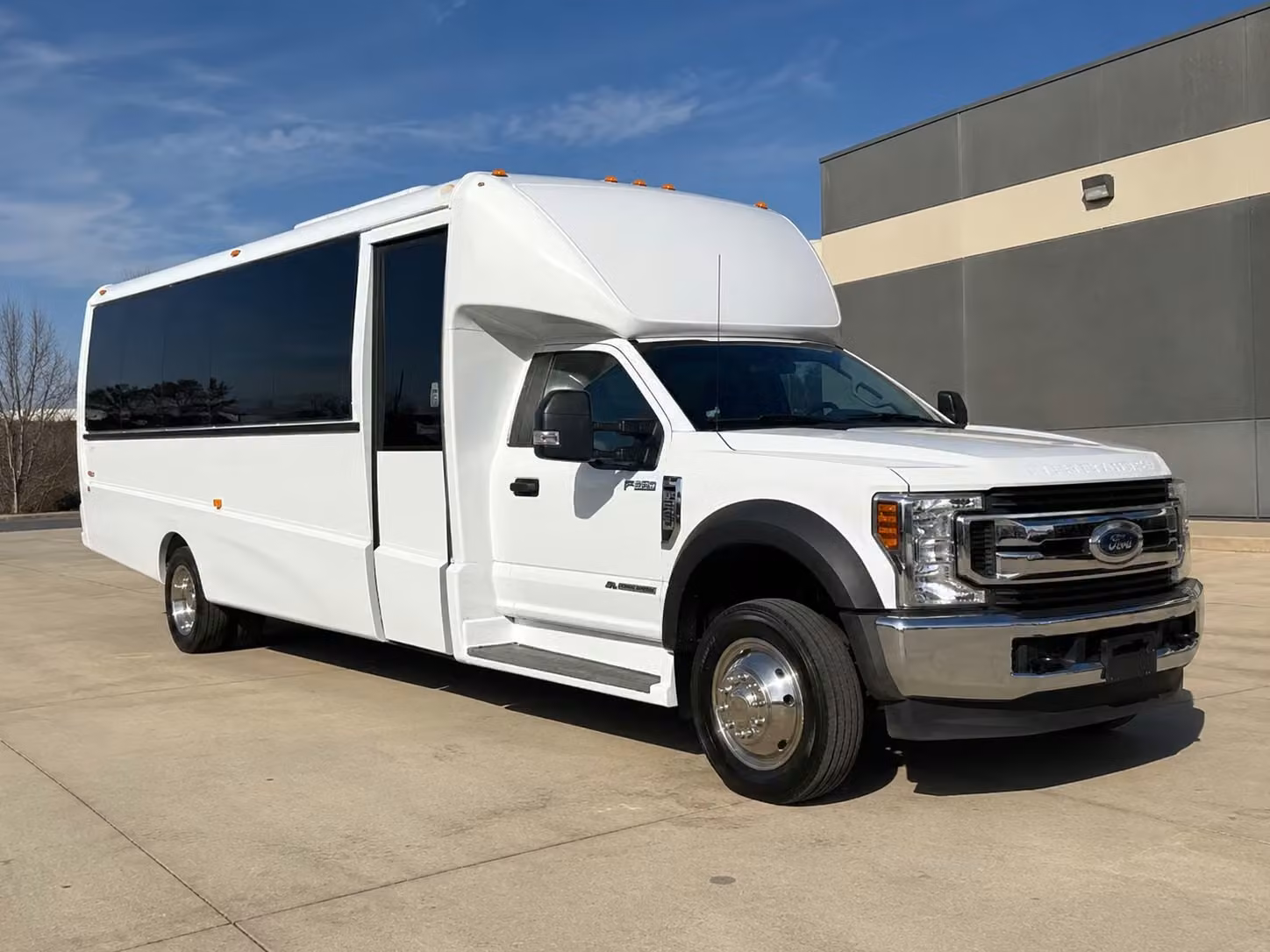 15 passenger minibus