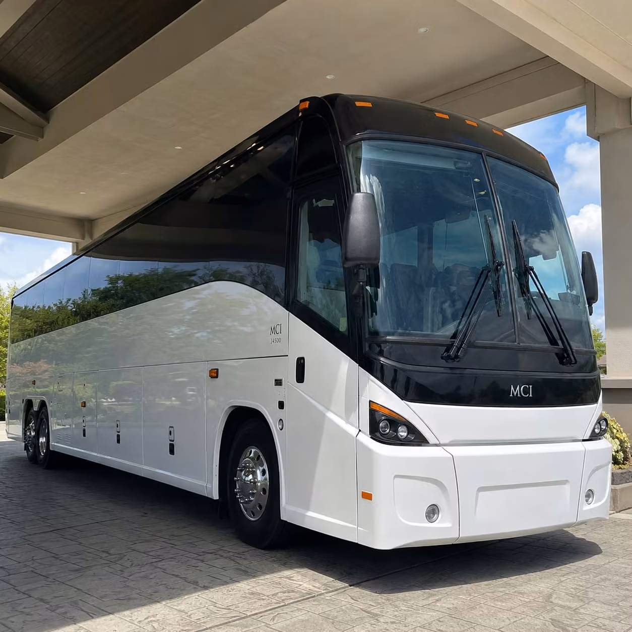 airport employee shuttles to midland international air space port