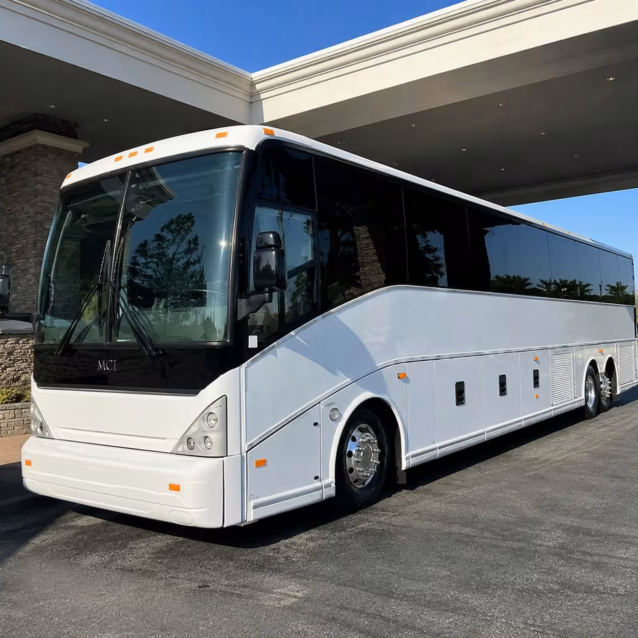 keeping oilfield groups moving to and from midland international air and space port