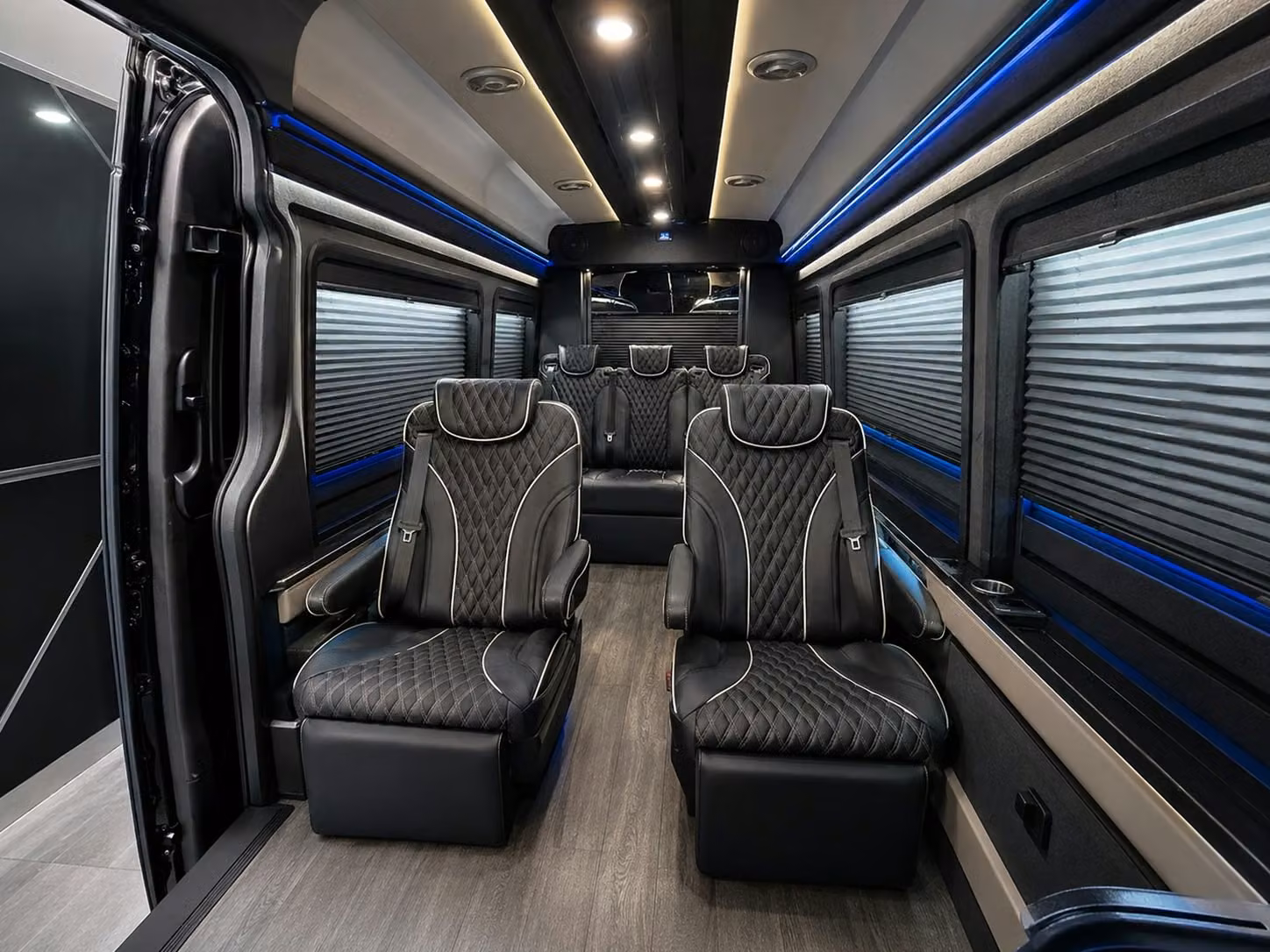 look for the right bus size for your midland airport group transfer