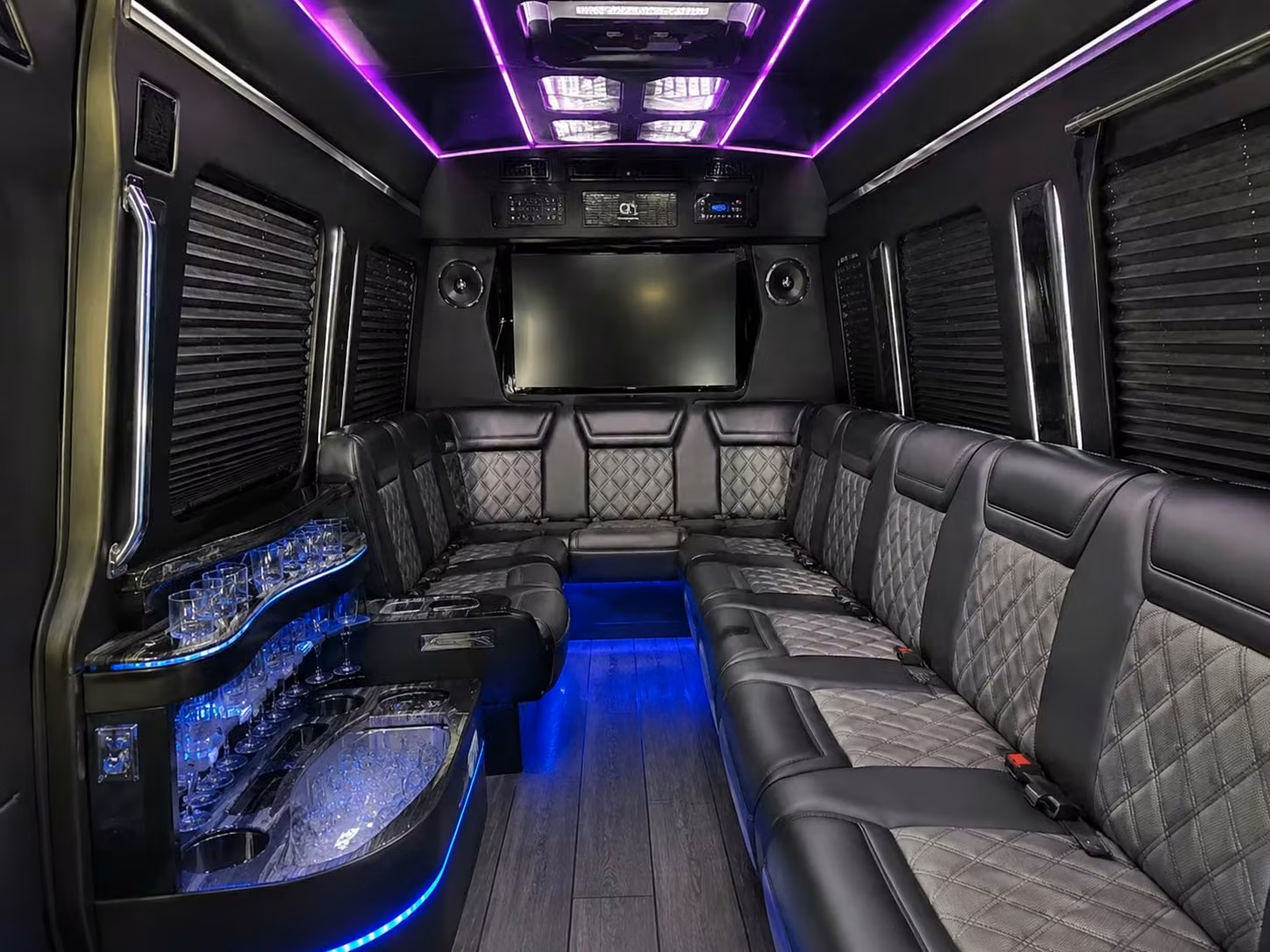 school field trip group bus rentals in midland texas