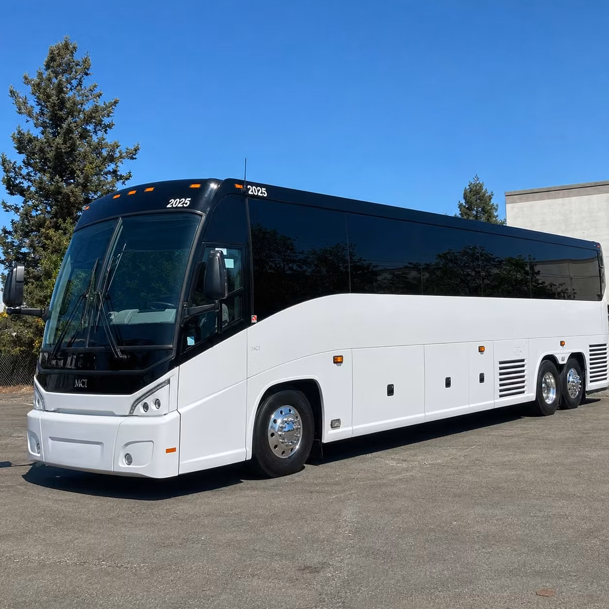 sunday shuttle service keeps midland congregations connected every week